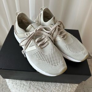 New Balance 247 Sneakers in Moonbeam 8